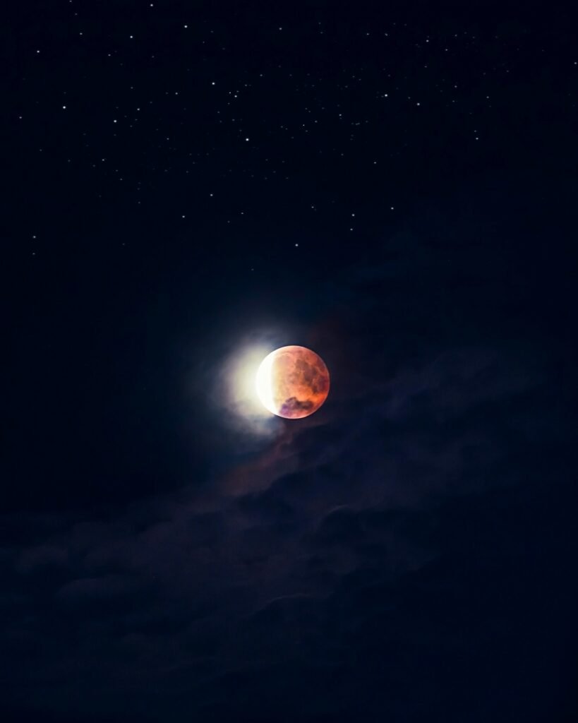 How to Strengthen the Influence of the Moon in Your Astrological Chart